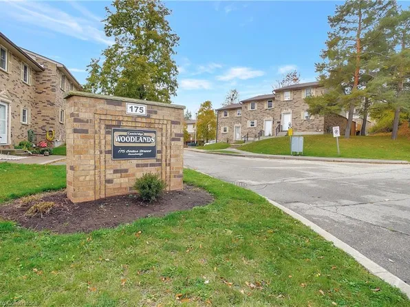 175 Cedar St #27, Cambridge, ON N1S 4X9