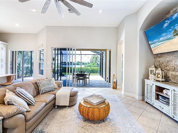 3rd image of 5589 Whispering Willow WAY