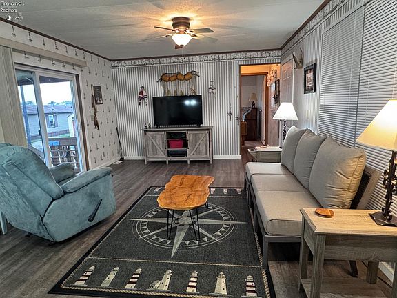 3rd image of 1859 NE Catawba Rd Lot 127