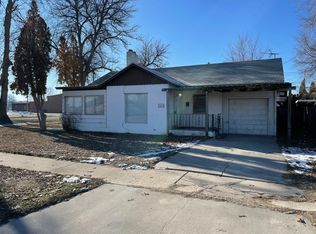 524 Dearborn St, Caldwell, ID 83605