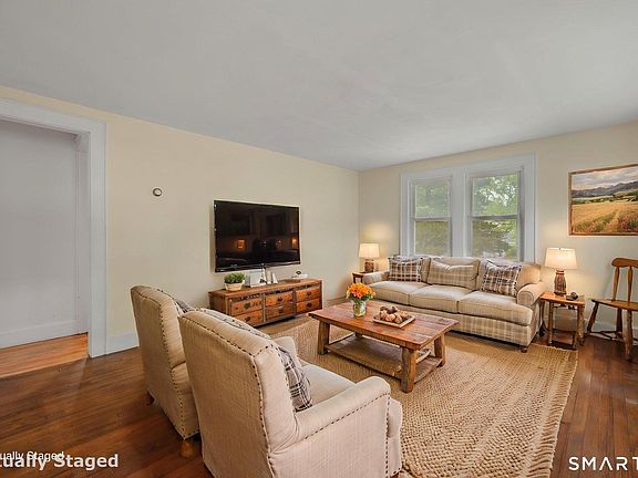 4th image of 14 Tyler Place