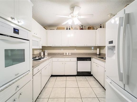 3rd image of 1713 Coco Palm Cir