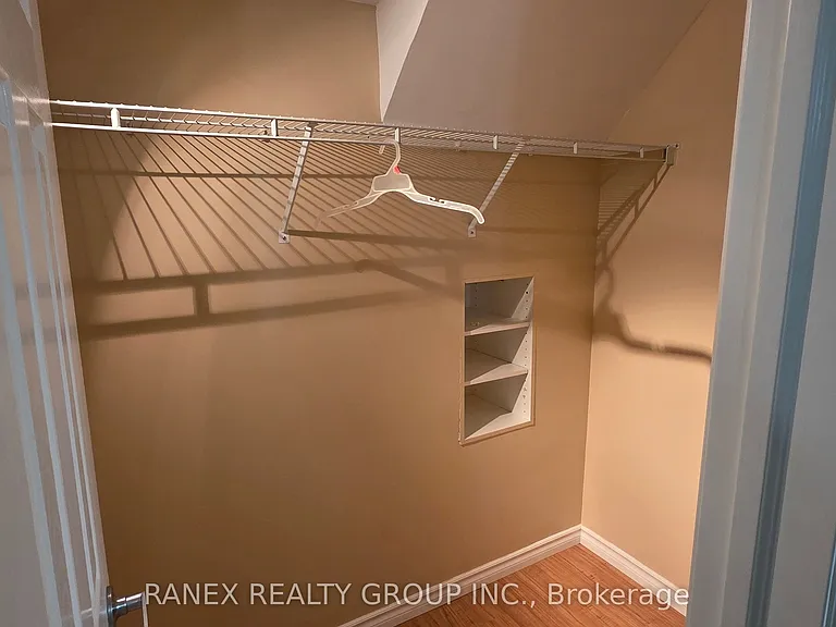 16 Lynwood Ct — Photo 25