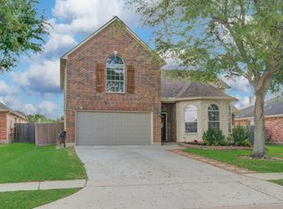 2205 Ocean Point Ct, Pearland, TX 77584