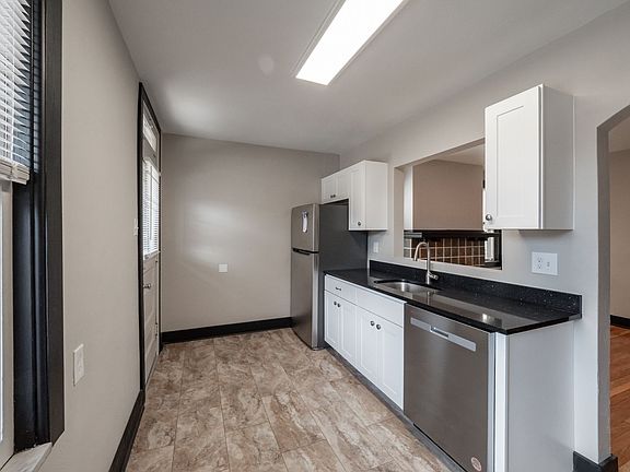 2nd image of 448 S Trenton Ave APT 2
