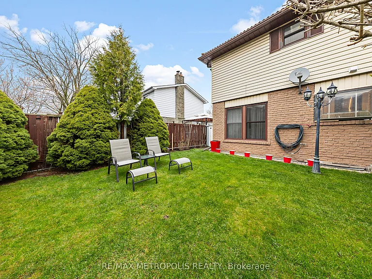 754 Eyer Dr #UPPER — Photo 7