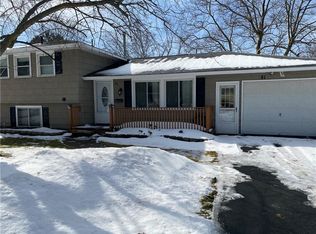 81 Andy Ln, Rochester, NY 14606