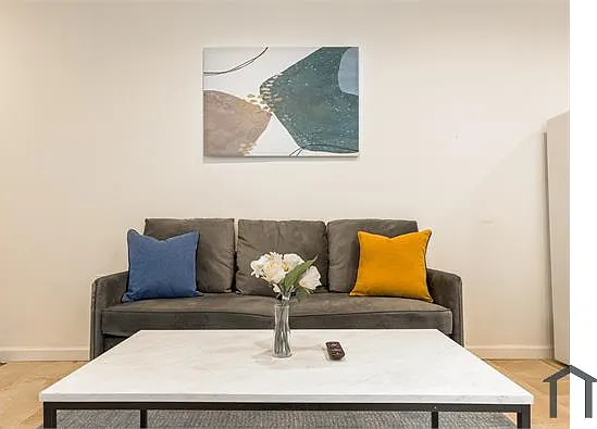 2 bed, 1200 sqft, $1,300 — Photo 2