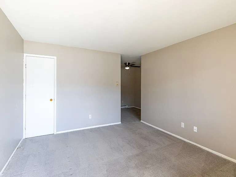 Parkside Apartments — Photo 21