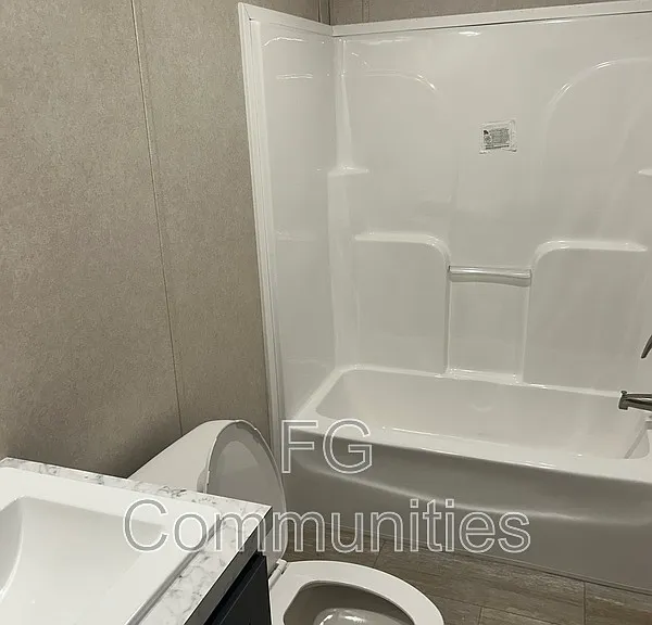 129 Sides Meadow Dr #4 — Photo 7
