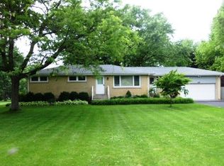69 Willow Ln, Bristol, IL 60512