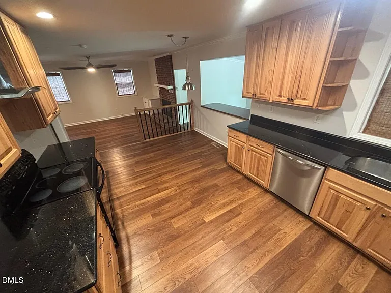 404 S Montreal Ct — Photo 53