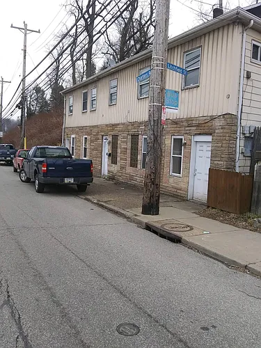 2735 Chartiers Ave Photo 1