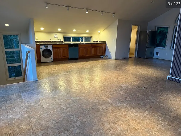 1820 W Lake Sammamish Pkwy NE — Photo 21