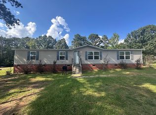 218 Suburban Dr, Greenwood, SC 29646