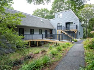 105 Williams Ln #B, Hartford, VT 05047