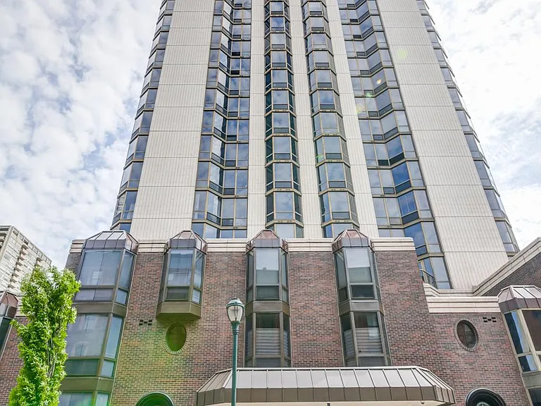 2020 Walnut St #21B — Photo 33
