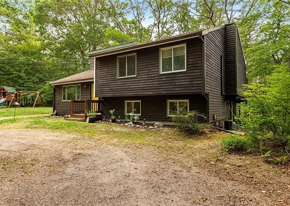 1st image of 47 Buckeye Brook Rd