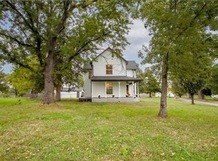 24050 W 55th St, Shawnee, KS 66226