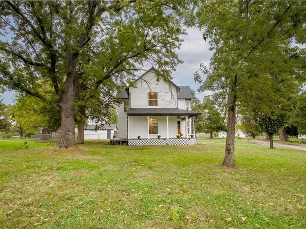24050 W 55th St, Shawnee, KS 66226