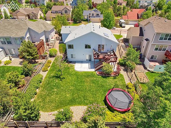Large fun backyard with lots of room to play and entertain