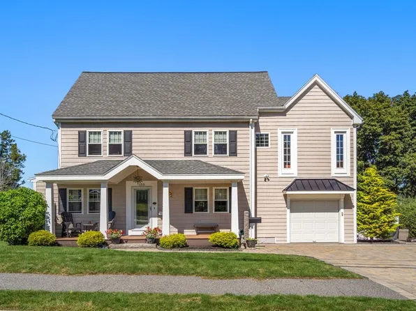 105 Brewster Rd, Waltham, MA 02451