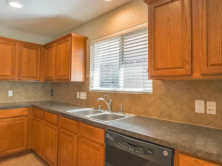 21115 Amber Crossing Dr — Photo 21