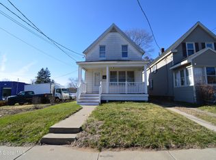 106 Henry St, Schenectady, NY 12304
