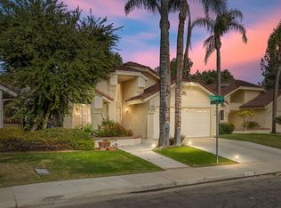 8016 Chaucer St, Bakersfield, CA 93311