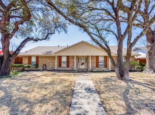 3020 Robin Rd, Plano, TX 75075