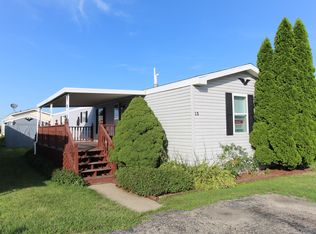 13 Walnut St, Minooka, IL 60447