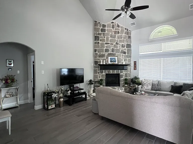 9832 El Colina Dr — Photo 7