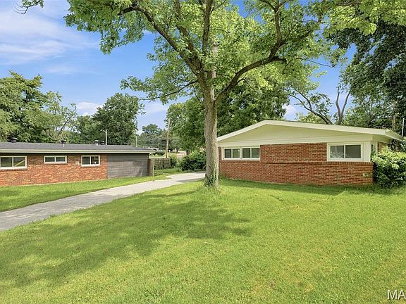 2nd image of 6830 Friarwood Dr