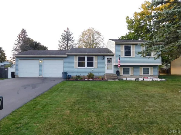 4177 Torrey Ln, Liverpool, NY 13090