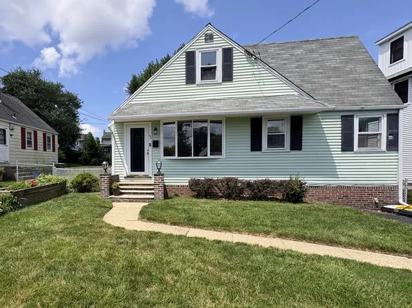 82 2nd Ave, Broomall, PA 19008