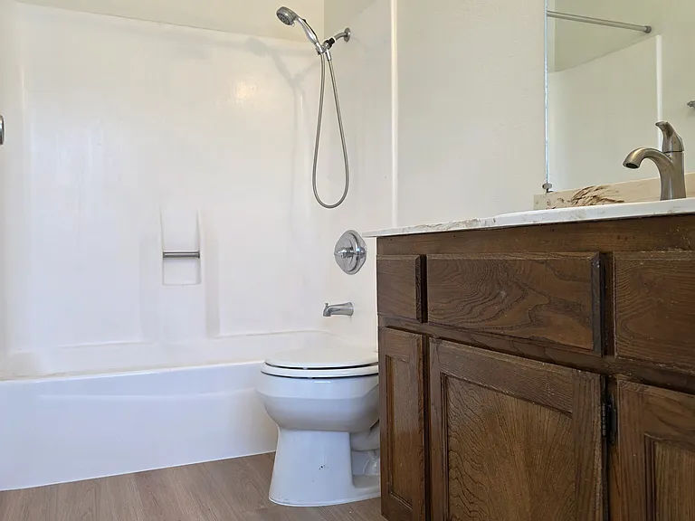 1157 Kelez Dr — Photo 22