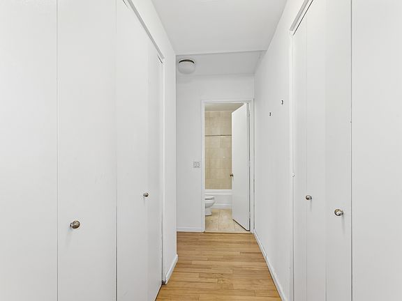 4th image of 200 E 69th St APT 8J