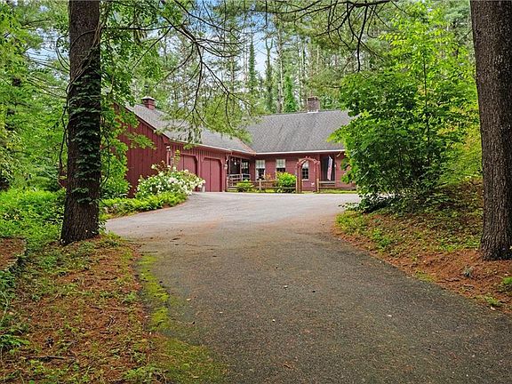 3rd image of 45 Hemlock Farm Trl