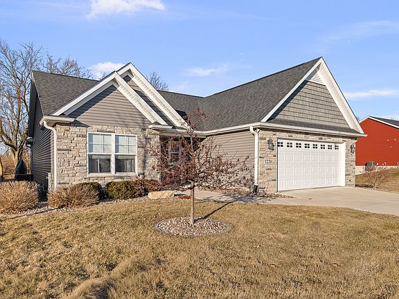 2nd image of 1220 Olde Brandy Ln