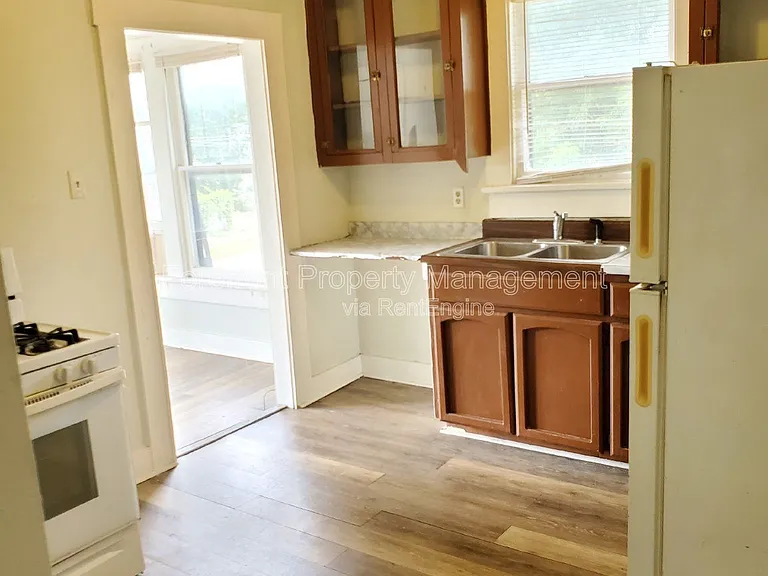 1822 N Olive St #3 — Photo 7
