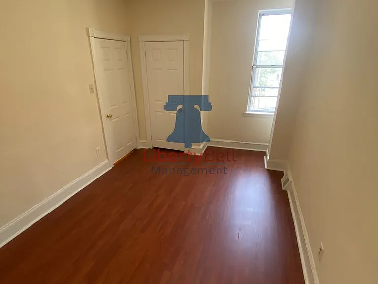 1238 W Lehigh Ave — Photo 3