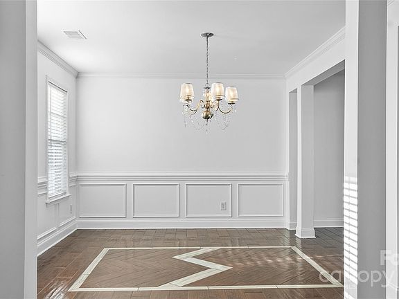 4th image of 507 Bearbrook Ln