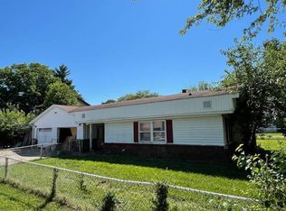 1201 Young St, Henderson, KY 42420