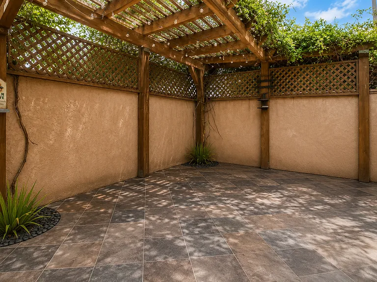 8000 Rose St — Photo 16