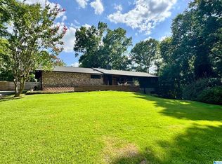 3848 River View Dr, Birmingham, AL 35243