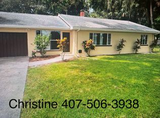 775 Lake Dora Dr, Tavares, FL 32778