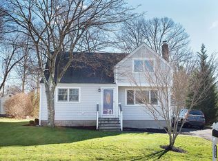 145 Tuckahoe Ln, Fairfield, CT