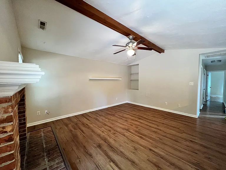 1594 Hummingbird Ln — Photo 11