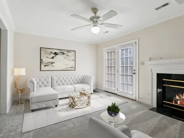924 Lucas Creek Rd APT 4, Newport News, VA 23608