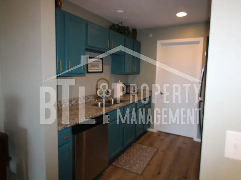 2905 Vineyards Pkwy #5 — Photo 12